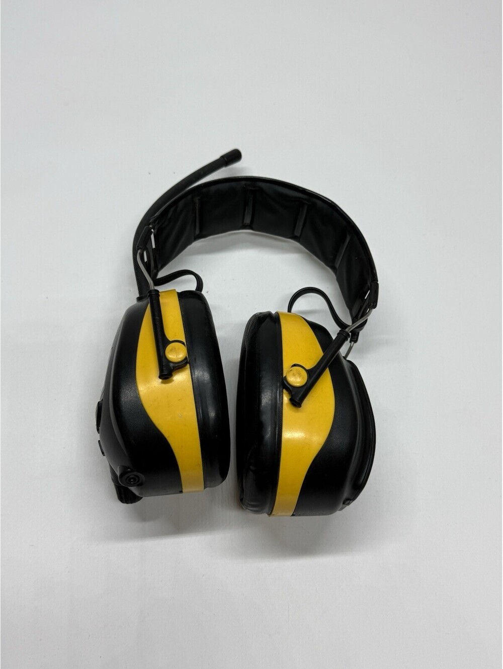3M Tekk WorkTunes AM/FM Radio Hearing Protector Earmuffs Black Yellow
